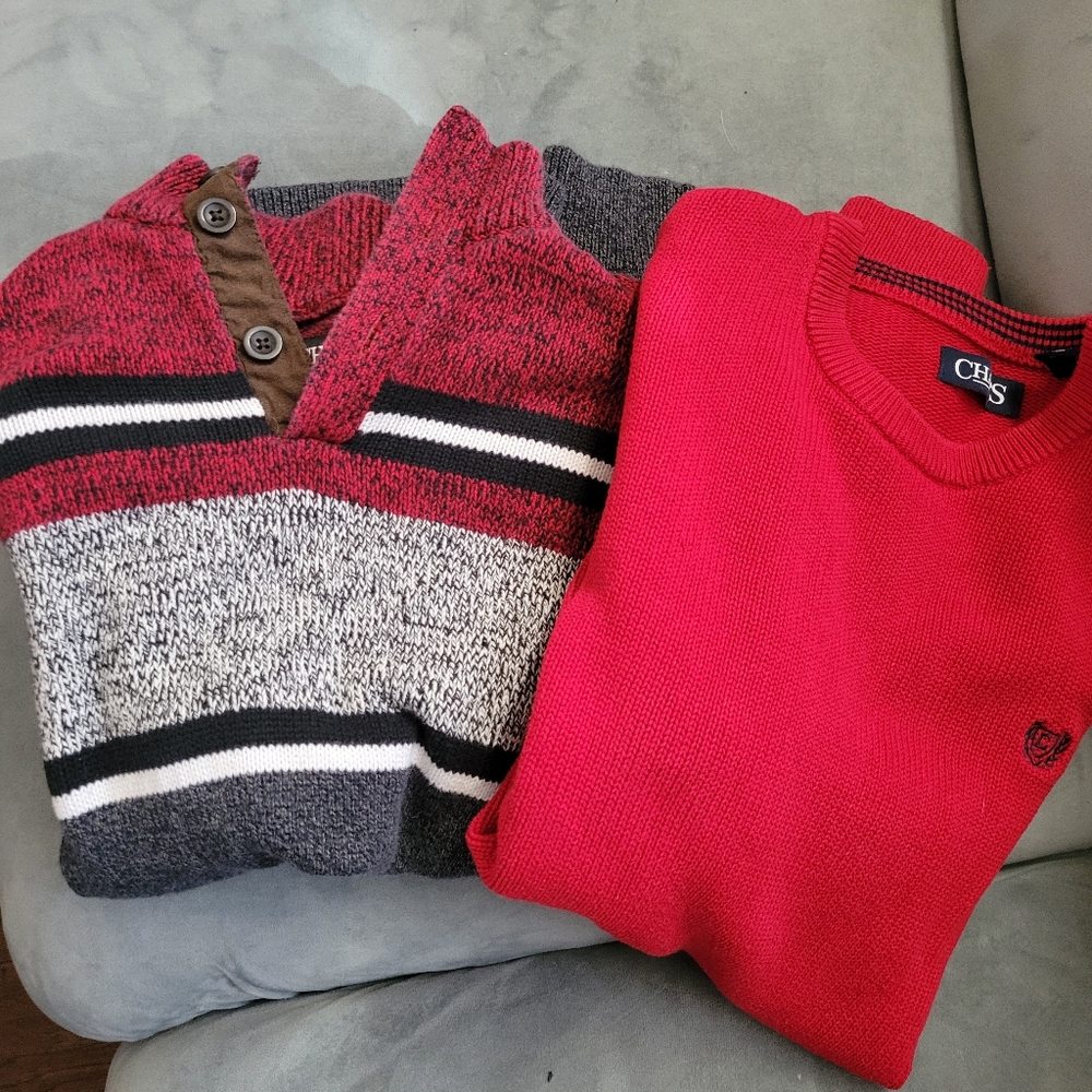 2 Chaps Sweaters Medium